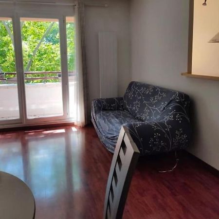 F3 Avec Balcon 5 Min Gare Sqy Et Parking Gratuit Apartment Guyancourt Ngoại thất bức ảnh