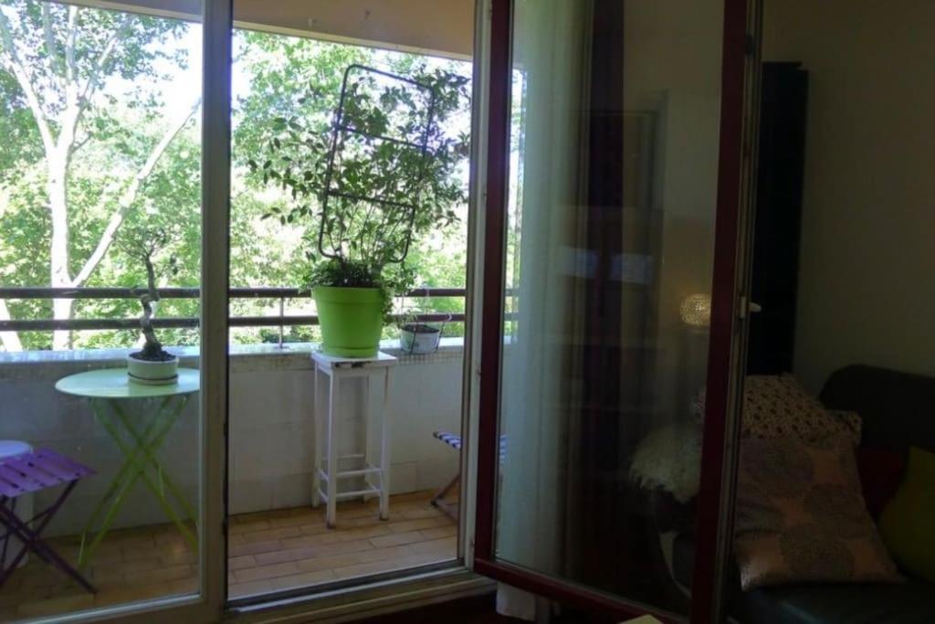 F3 Avec Balcon 5 Min Gare Sqy Et Parking Gratuit Apartment Guyancourt Ngoại thất bức ảnh
