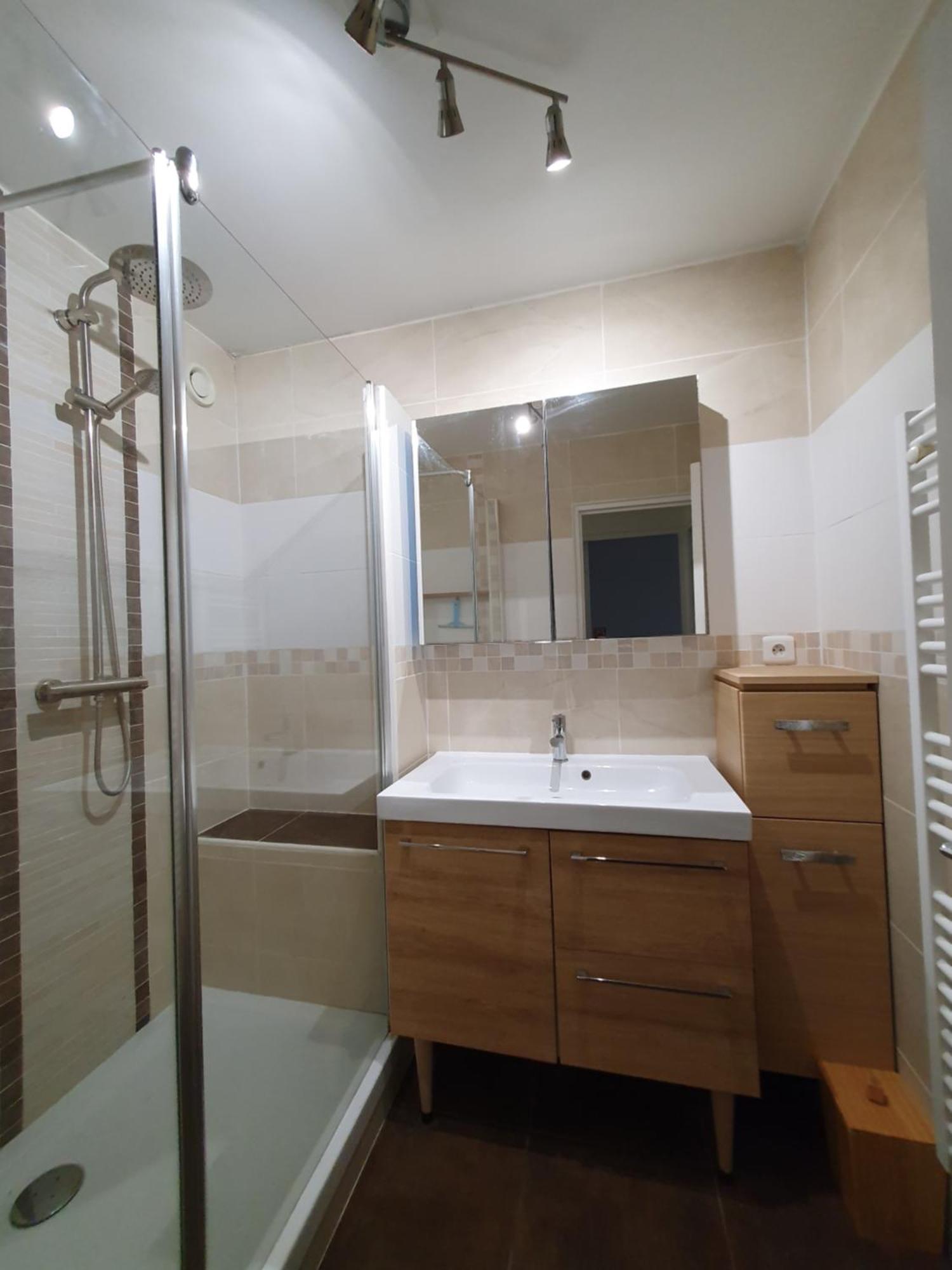 F3 Avec Balcon 5 Min Gare Sqy Et Parking Gratuit Apartment Guyancourt Ngoại thất bức ảnh